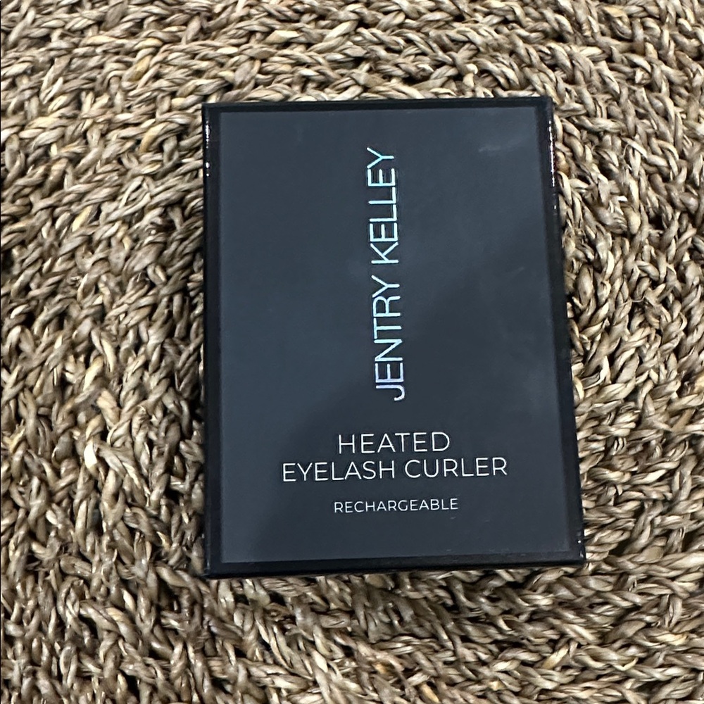 Jentry Kelley Heated Eyelash Curler